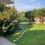 3 Pieces Avec Grand Jardin
